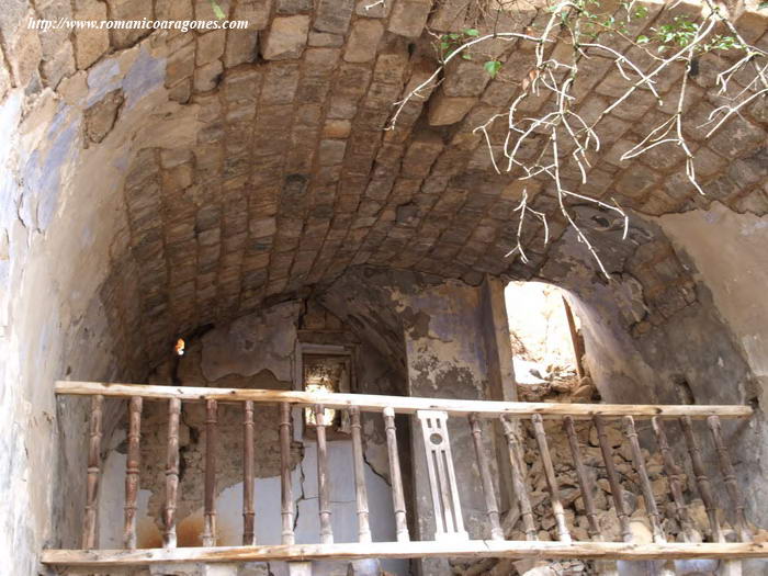 DETALLE DE LA BVEDA A LOS PIES DEL TEMPLO